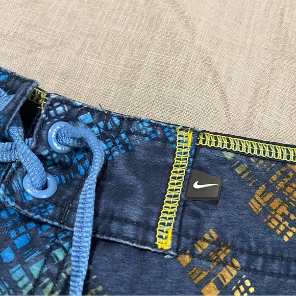 Nike Swim Board Shorts Trunks Bathing Suit Mens Size 34 tie front pocket - Picture 5 of 8